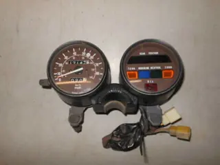 Suzuki GS300L(GK52L) Tellerset 34110-11910 & 36380-11910