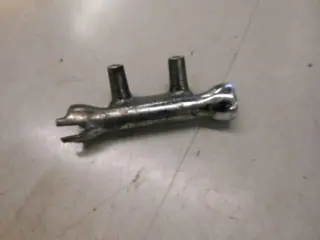 Kawasaki ZR750C Remdrukverdeler 43061-1068