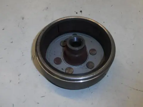 Kawasaki ZR750C Vliegwiel