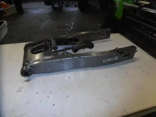 Kawasaki ZX-6R(ZX600F) Achterbrug 33001-1475