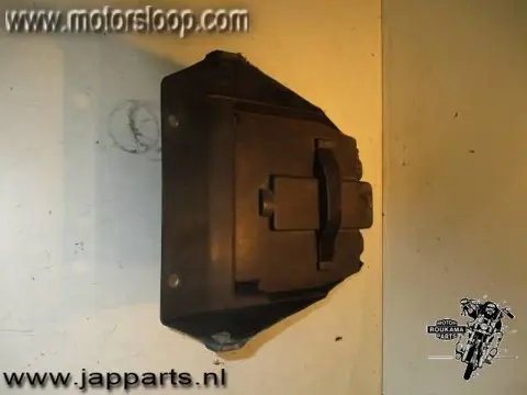 Kawasaki ZX-7R(ZX750P) Achterspatbord 1