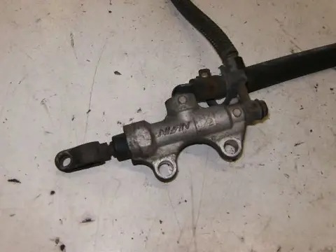 Kawasaki ZX-9R Rempomp achter 43015-1566