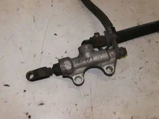 Kawasaki ZX-9R Rempomp achter 43015-1566