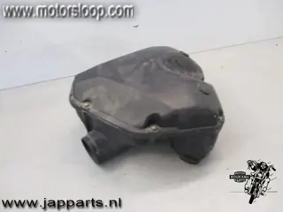 Kawasaki ZX-9R(ZX900E) Luchtfilterhuis