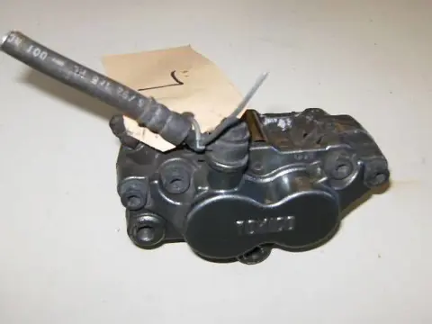 Kawasaki ZX6(ZX4D) Remklauw Links Voor