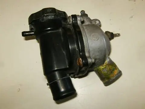 Kawasaki ZX6(ZX4D) Thermostaathuis 16160-1116 & 16160-1117