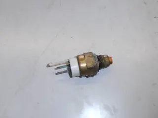 Kawasaki ZX6-R 636 Koelvin schakelaar 27010-1304