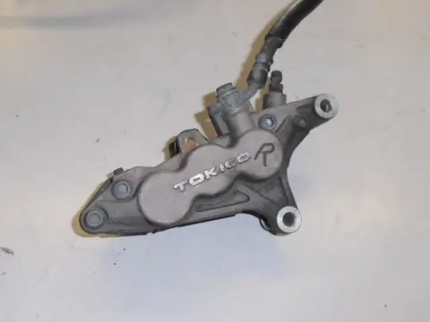 Kawasaki ZX6-R 636 Remlauw 6 zuiger rechts voor 43041-1821