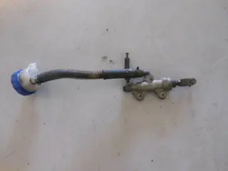 Kawasaki ZXR400 Rempomp achter