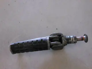 Kawasaki ZXR400 Voetstep rechts voor