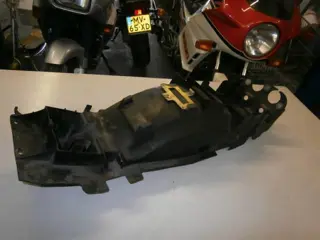 Kawasaki ZZR1100D Binnenspatbord achter 35023-1343