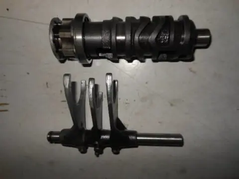 Kawasaki ZZR1100D Schakelwals met schakelvorkjes 13239-1184