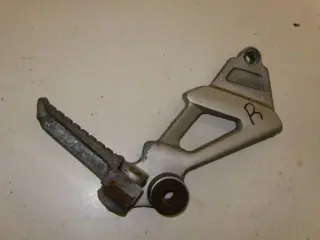 Kawasaki ZZR1100D Voetsteun rechts achter 35011-1641