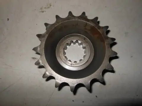 Kawasaki ZZR1100D Voortandwiel