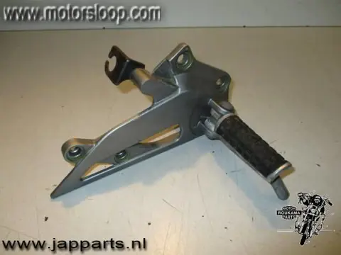 Kawasaki ZZR250(EX250) Voetsteunbracket rechts voor