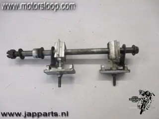 Kawasaki ZZR600D Achterwiel as met toebehoren