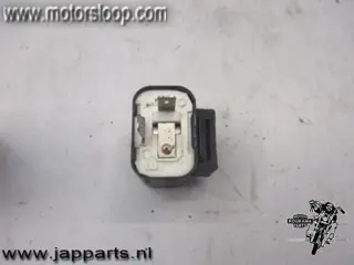 Kawasaki ZZR600D Relais 2-pins