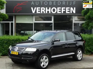 Volkswagen Touareg 4.2 V8 - HEEFT WAT LIEFDE NODIG ! - AUTOMAAT - STOEL VERW - CRUISE / CLIMATE CONT