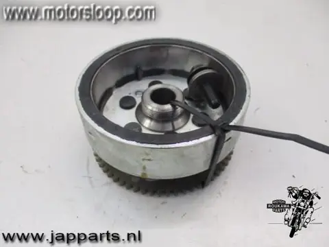 Kawasaki ZZR600E Vliegwiel met starterkrans , spie en bout