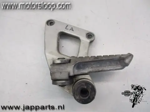 Kawasaki ZZR600E Voetstephouder links achter