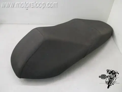 Kymco S200SI(D120) Zadel