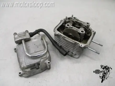 Kymco S200SI(D120) Cilinderkop met nokkenas en klepdeksel