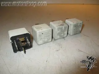 Piaggio 500 ie Diverse relais 1(4 stuks)