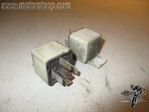 Piaggio 500 ie Diverse relais 2(2 stuks)