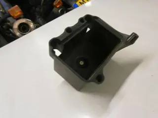 Suzuki AN400 Accuhouder