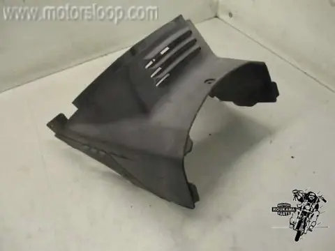 Suzuki AN400 Binnenkuip onder zadel