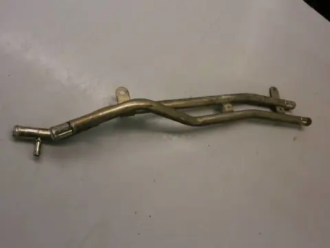 Suzuki AN400 Koelvloeistof leiding