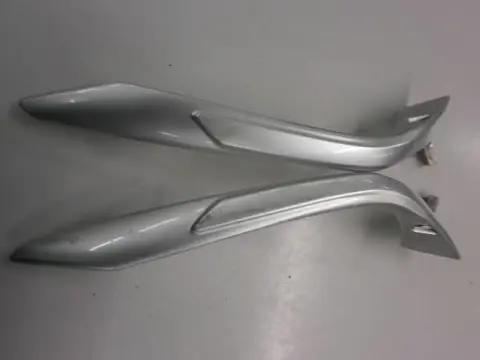 Suzuki AN400 Passagiershandvaten