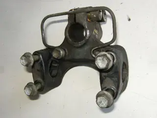 Suzuki AN400 Stuurhouder