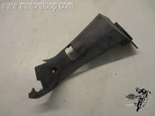 Suzuki AN400 Stuurkapdeel rechts onder