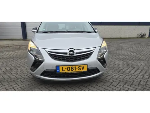 Opel Zafira Tourer 1.4 Design Edition