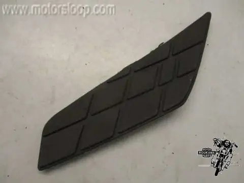 Suzuki AN400 Voetplankrubber rechts achter