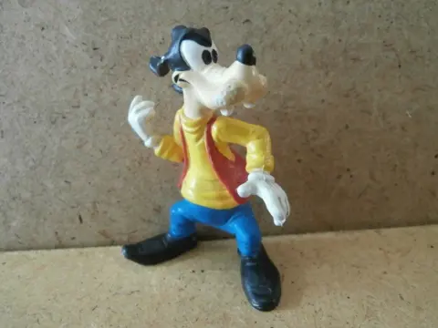 Goofy poppetje 12 adv7339