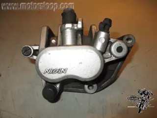 Suzuki AN650(BU1321) Remklauw voor links