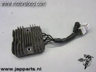 Suzuki AN650(BU1321) Spanningsregelaar