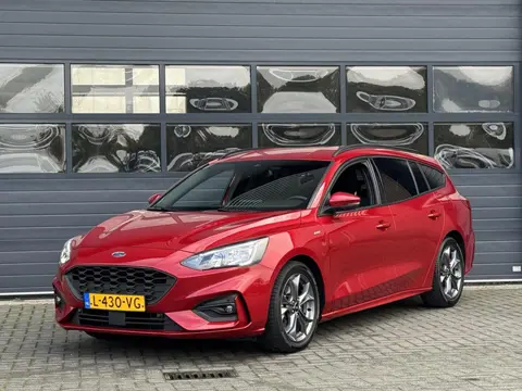 FORD FOCUS WAGON 1.0 HYBRID ST LINE BUSINESS I WINTERPAKKET I APPLE CARPLAY I P-CAMERA I NAVIGATIE