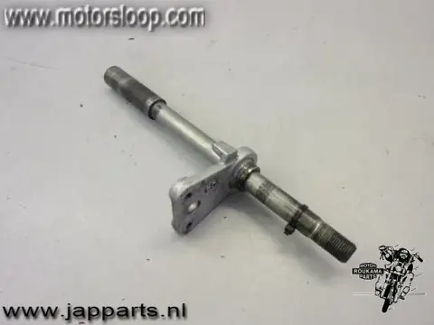 Suzuki AN650(BU1321) Voorwiel as
