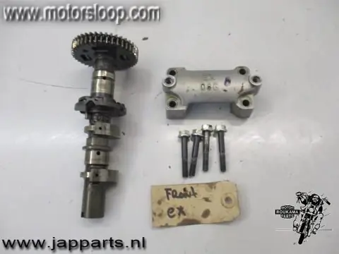 Suzuki DL1000(BS1111) Nokkenas voor uitlaat