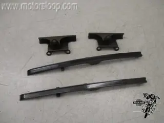 Suzuki DL650(B1111) Nokkenas kettinggeleiders