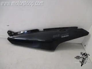 Suzuki DL650(B1111) Zijkap links zwart