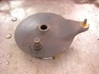 Suzuki DR250S Remtrommel Achter 64210-38200