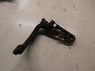 Suzuki DR250S Voetstep rechts voor 43510-38200