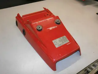 Suzuki DR650RS Achterkap rood 63113-12D10-28V