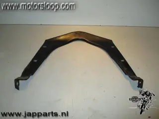 Suzuki DR800S(SR43) Tankbeugel 1