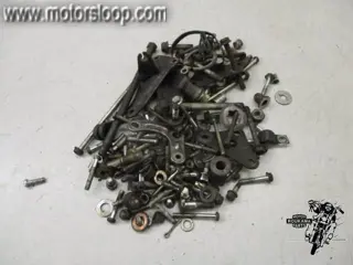 Suzuki GN400 Diverse bevestigingsmaterialen