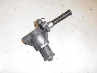 Suzuki GS550L Nokkenas kettingspanner 12830-47001